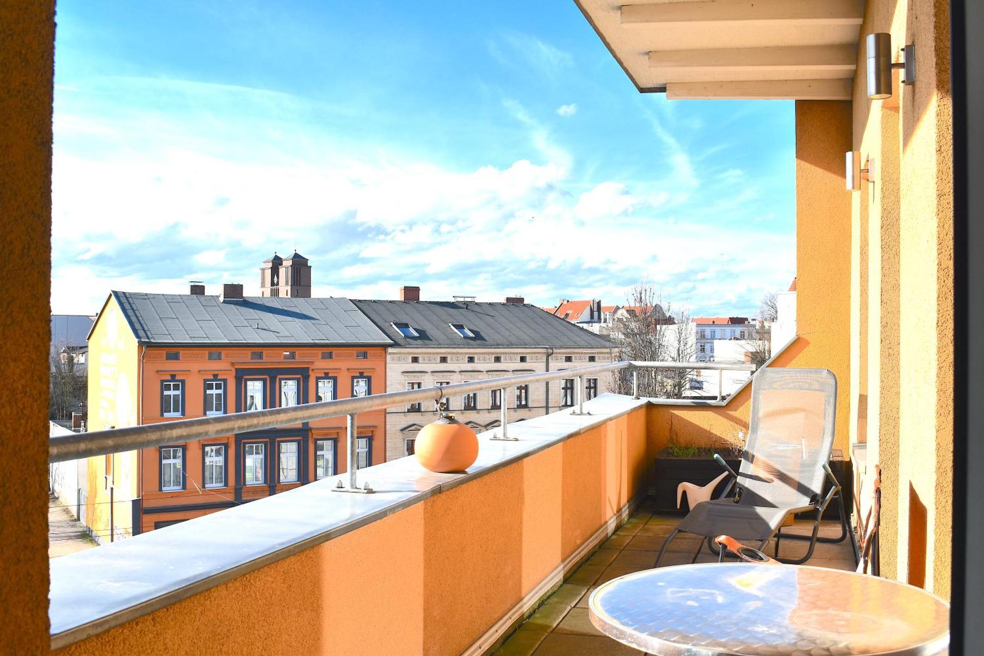 City-dach-apartment Mit Loggia - Balkon - Kamin